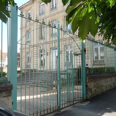 Studio Dans Charmante Batisse De Maitre Compiegnoise Комп'єнь Екстер'єр фото