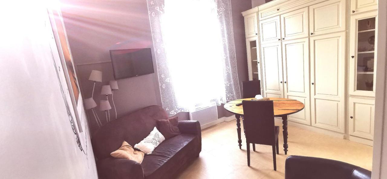 Studio Dans Charmante Batisse De Maitre Compiegnoise Комп'єнь Екстер'єр фото