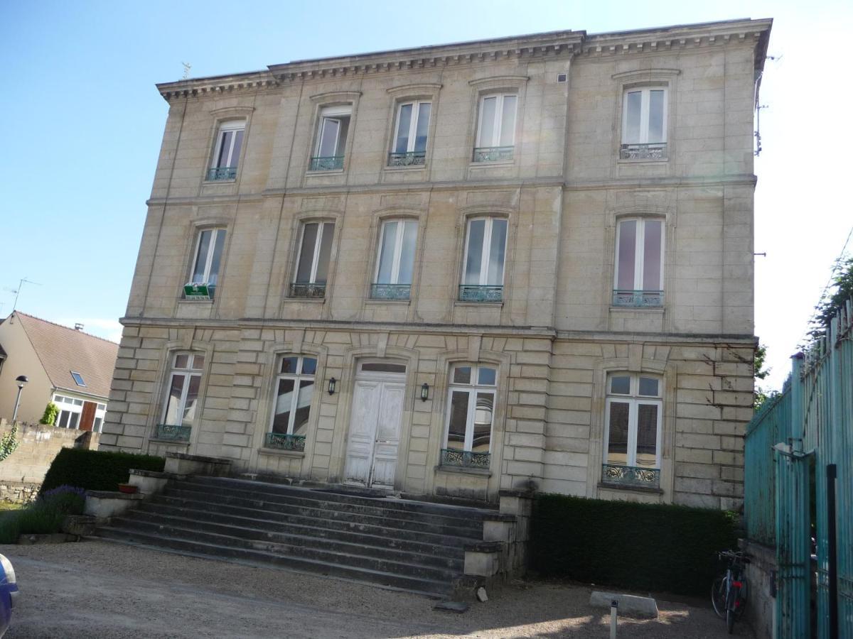 Studio Dans Charmante Batisse De Maitre Compiegnoise Комп'єнь Екстер'єр фото
